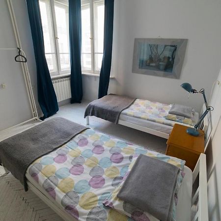 Koro De Varsovio - Apartament Chmielna 6 المظهر الخارجي الصورة